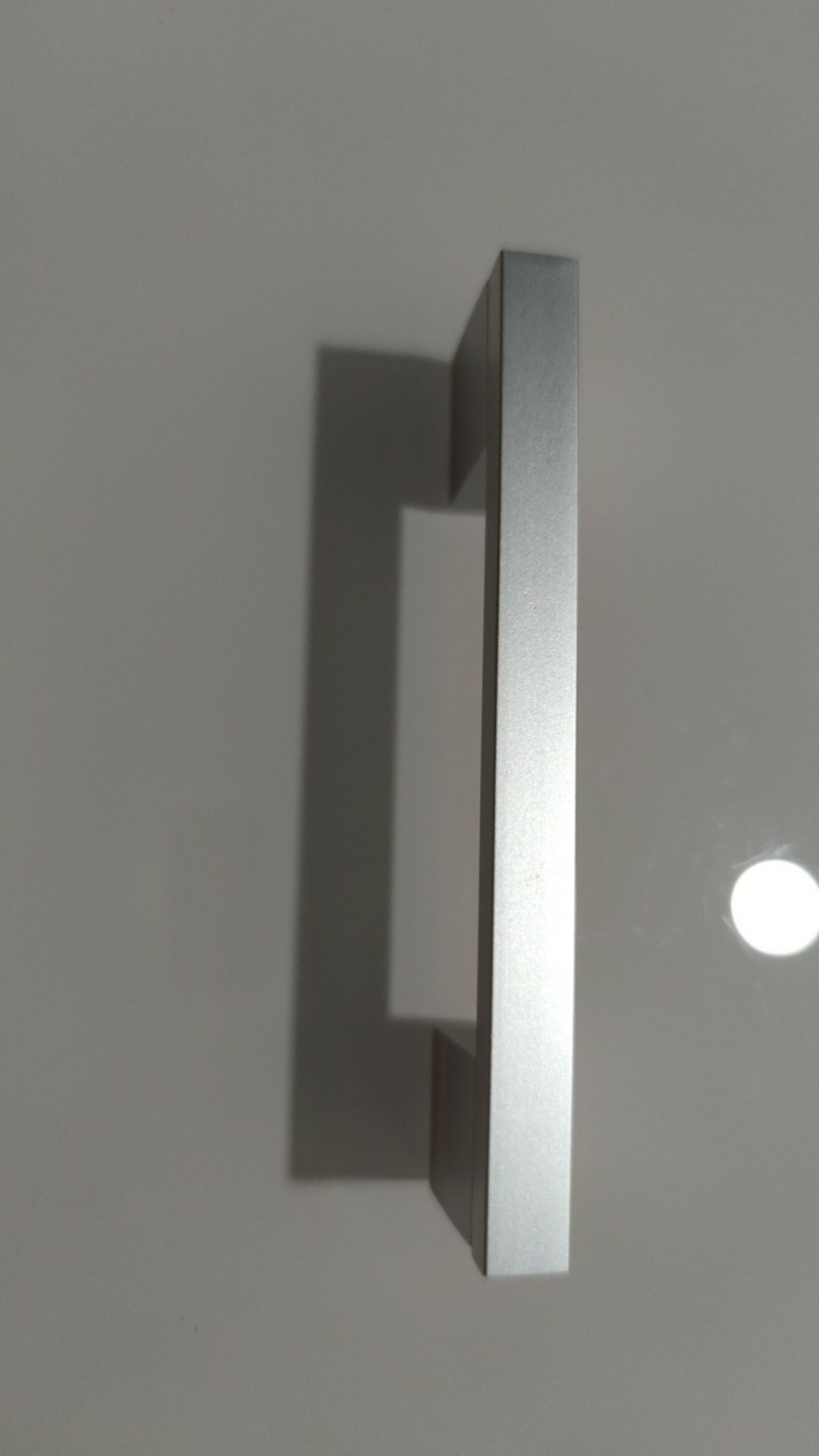 Huben Handle Tpa-12 96 128 160 192 224 Anodize (tarikan Minimalis Laci, Lemari, Pintu, Jendela)