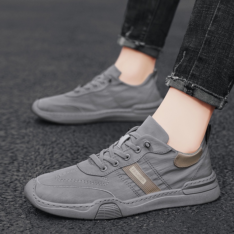 Mainland Sepatu Sneakers Pria Sepatu Kuliah Keren Sepatu Pria MC113