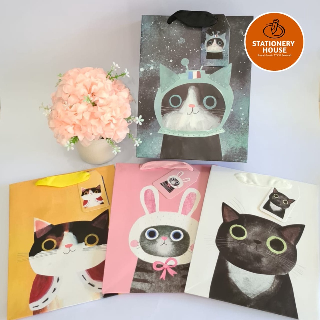 

PAPER BAG KARAKTER KUCING / TAS KADO / Tas Ulang Tahun / Goodie Bag Gift Card