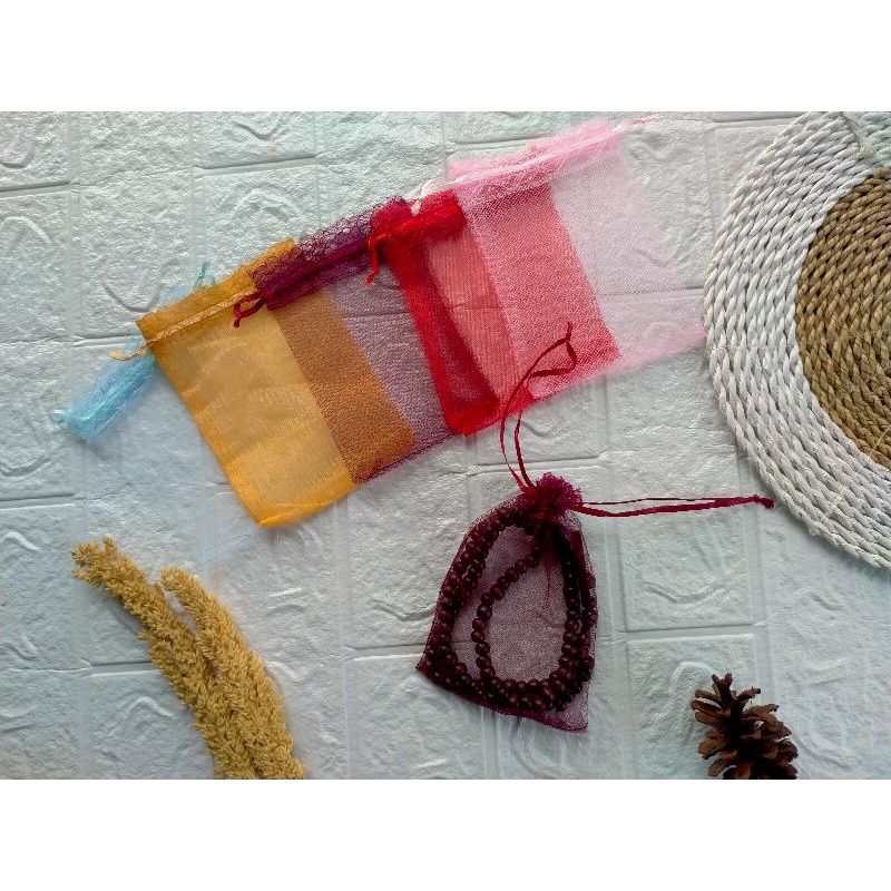 

[ ISI 10 ] POUCH SERUT KAIN TILE KANTONG SOUVERNIR