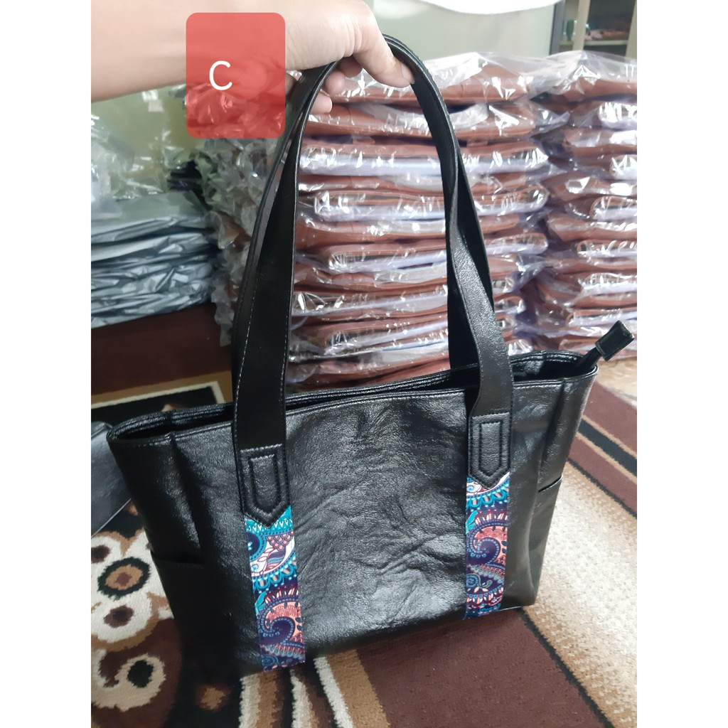 Tas Wanita Totebag New Strip Motif