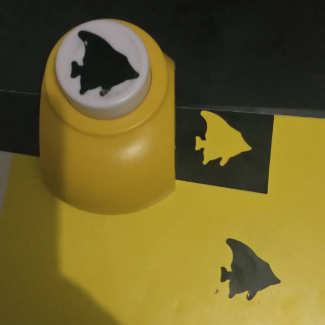 

L size paper punch