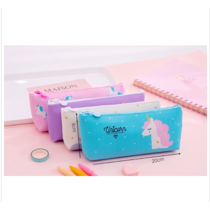 

Tempat Pensil Murah Motif Unicorn