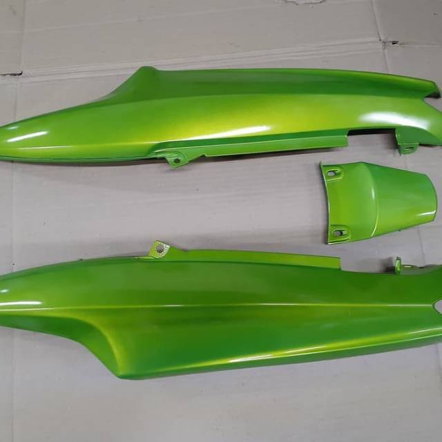 cover body mio smile 2008. mio karburator hijau