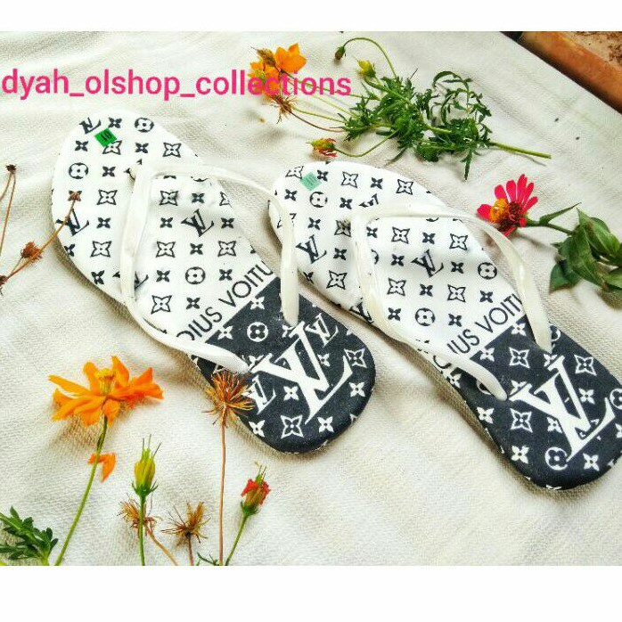 sandal jepit wanita warna hitam putih