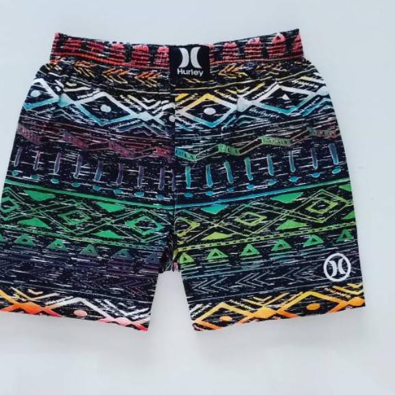 MST CELANA BOXER PANTAI PENDEK .