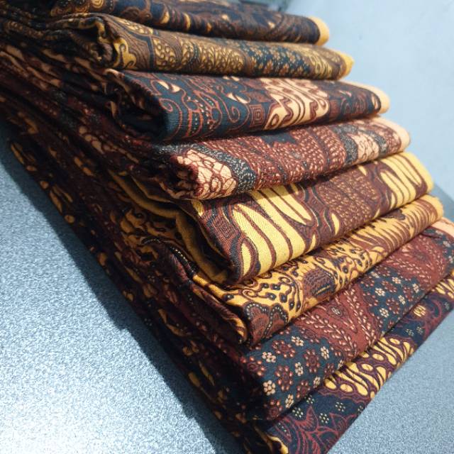 KAIN BATIK SOGA GENES SOLOAN / JARIK BATIK KAIN BERMOTIF TIDAK LICIN