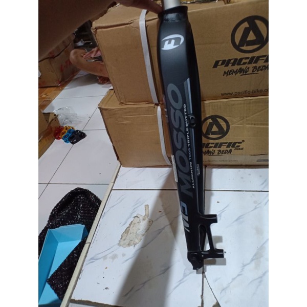 fork rigid merk mosso M5 sport bahan Aloy cakram ukuran 29 sampai 26in