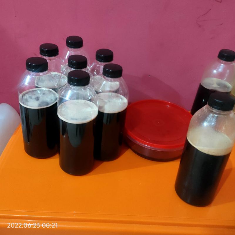 

Madu hitam Sumatra 1 Kg. murni
