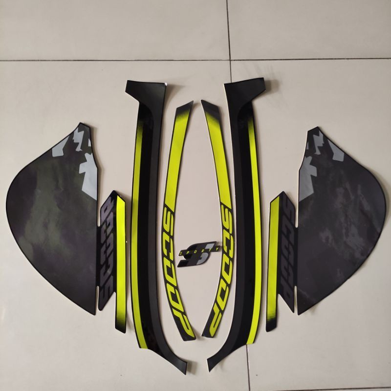 (siap kirim) striping standar sticker motor honda new scoopy fi 2020 2021 sporty hitam kuning