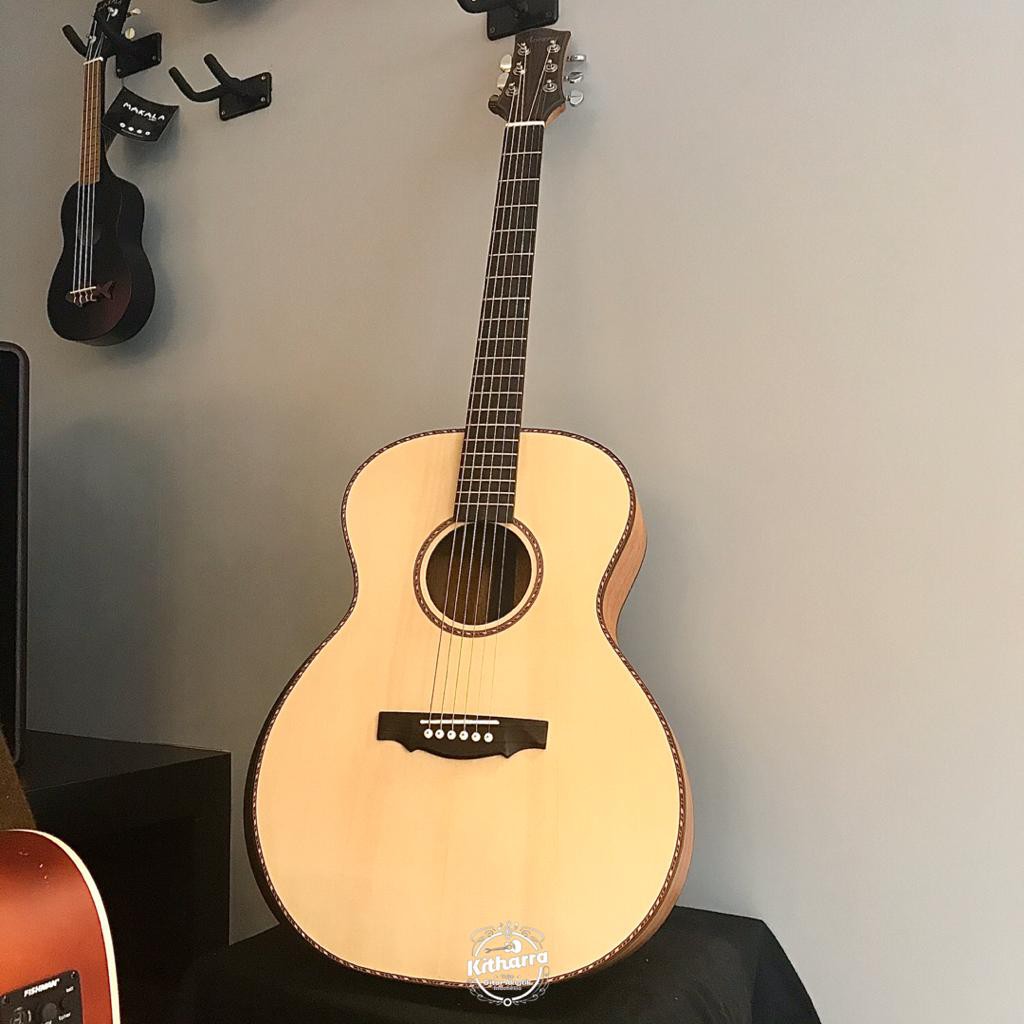 Gitar Akustik Avirama All Solid Grand Concert