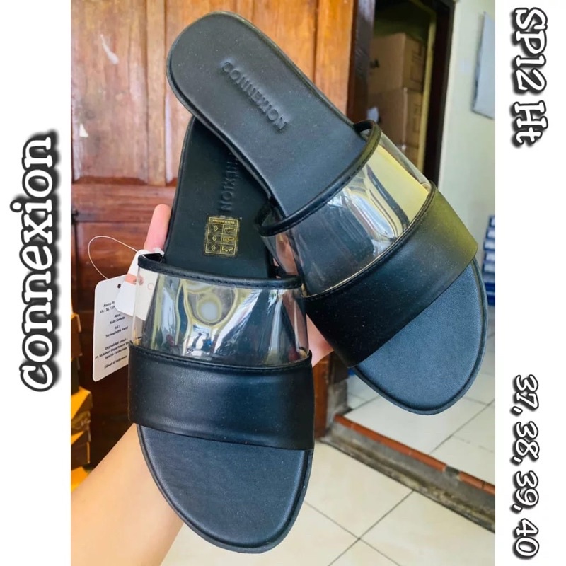 Sandal Flat Connexion Hitam Elegan