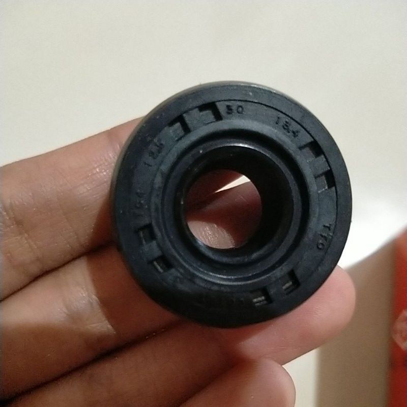 oil seal uk 12.5 30*13.4