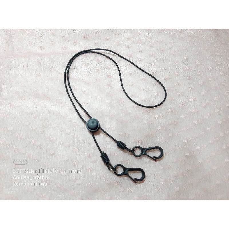 strapmask 2 in 1 konektor masker polos hitam