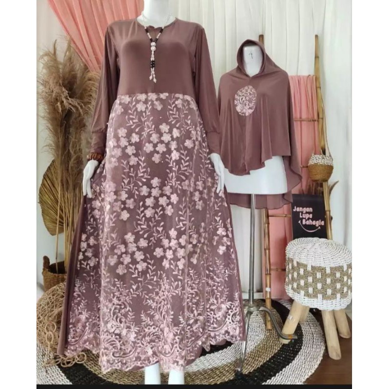 Gamis Brukat Set Hijab Syari