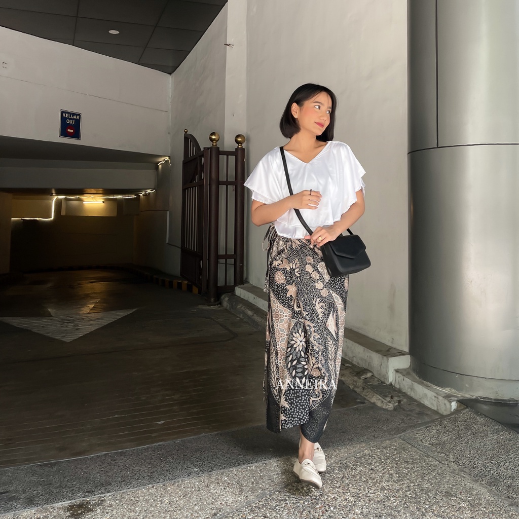LEXA LAYERED BLOUSE