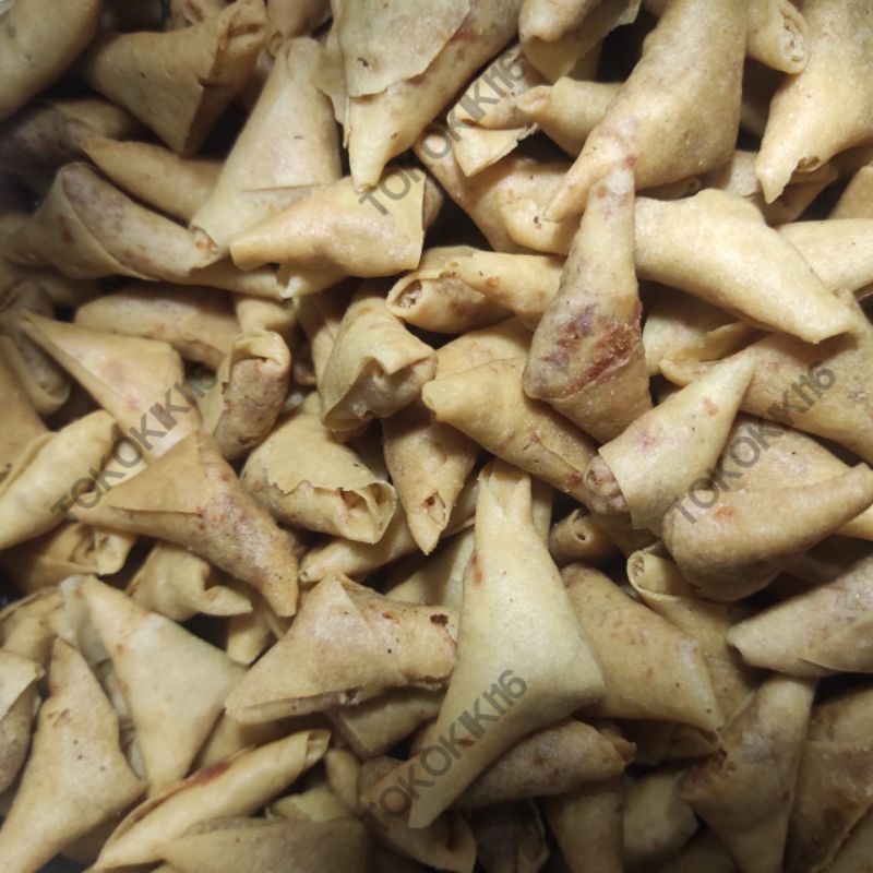 

SAMOSA KERING ISI UDANG 250 GRAM / TERMURAH