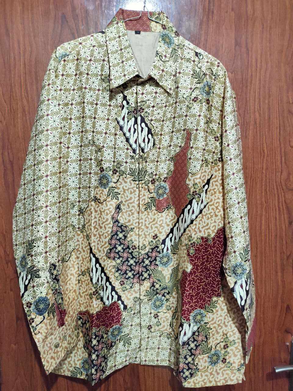 Kemeja Batik Pria Semi Sutra Silky Premium Puring Istimewa