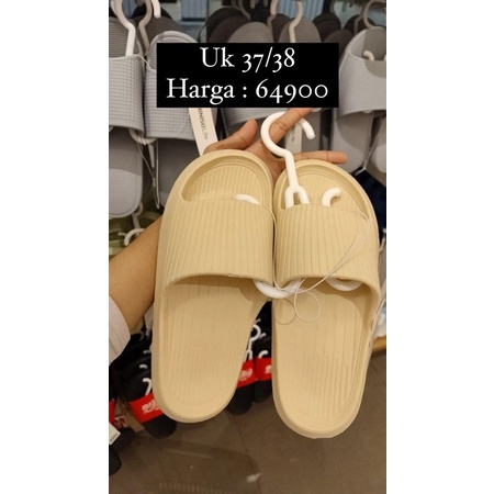 MINISO Sandal Wanita Sandal Jepit Flip Flop Wanita Nyaman Sandal Kamar Mandi - All varian