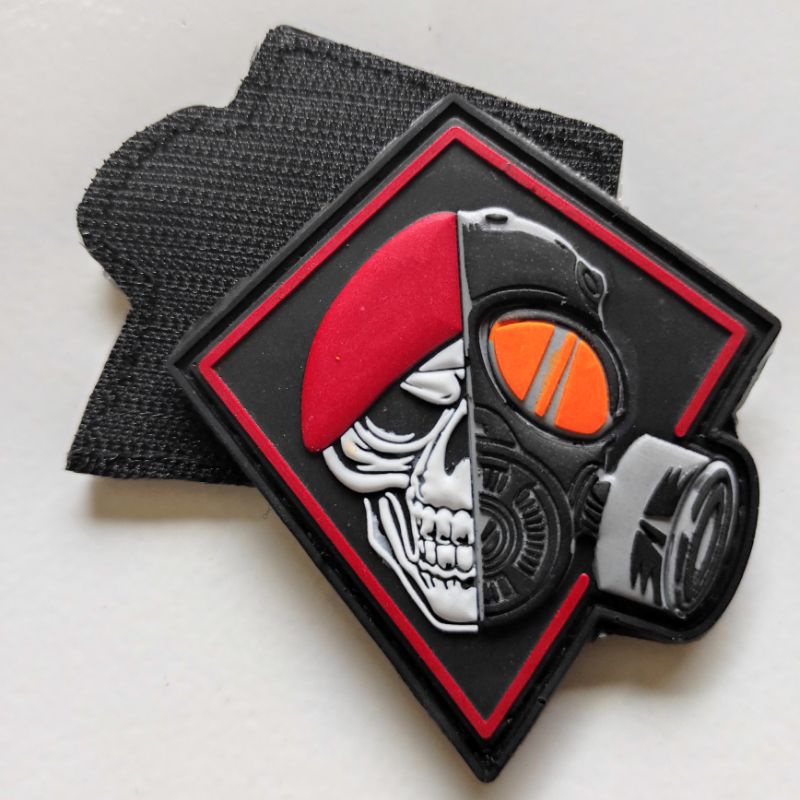 patch rubber logo skull baret merah 3D timbul/rubber patch kopassus tni/tempelan emblem karet velcro