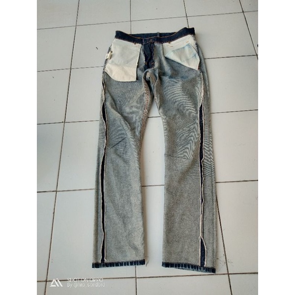 ships selvedge jeans