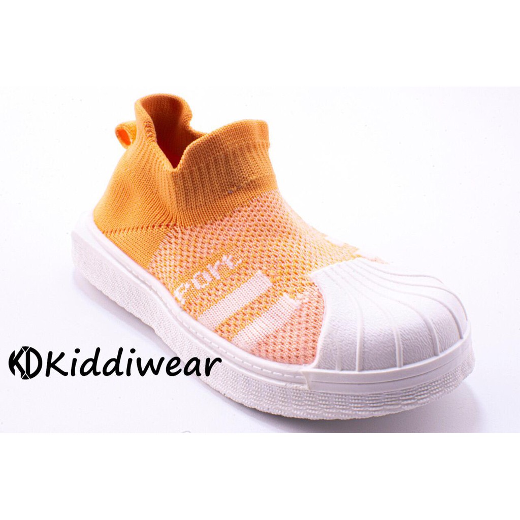 (Kiddiwear) Sepatu sneakers anak MBK55