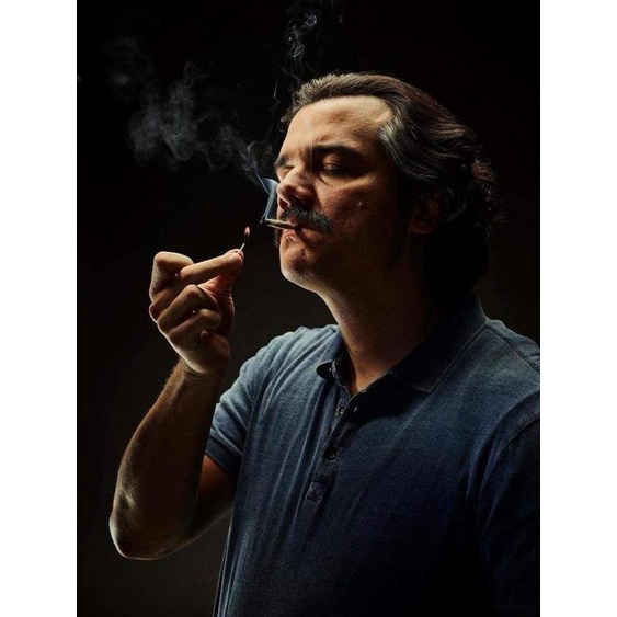 POSTER DINDING NARCOS (PABLO ESCOBAR) BISA CUSTOM GAMBAR