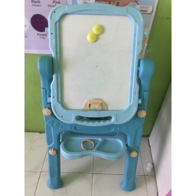 

papan tulis anak