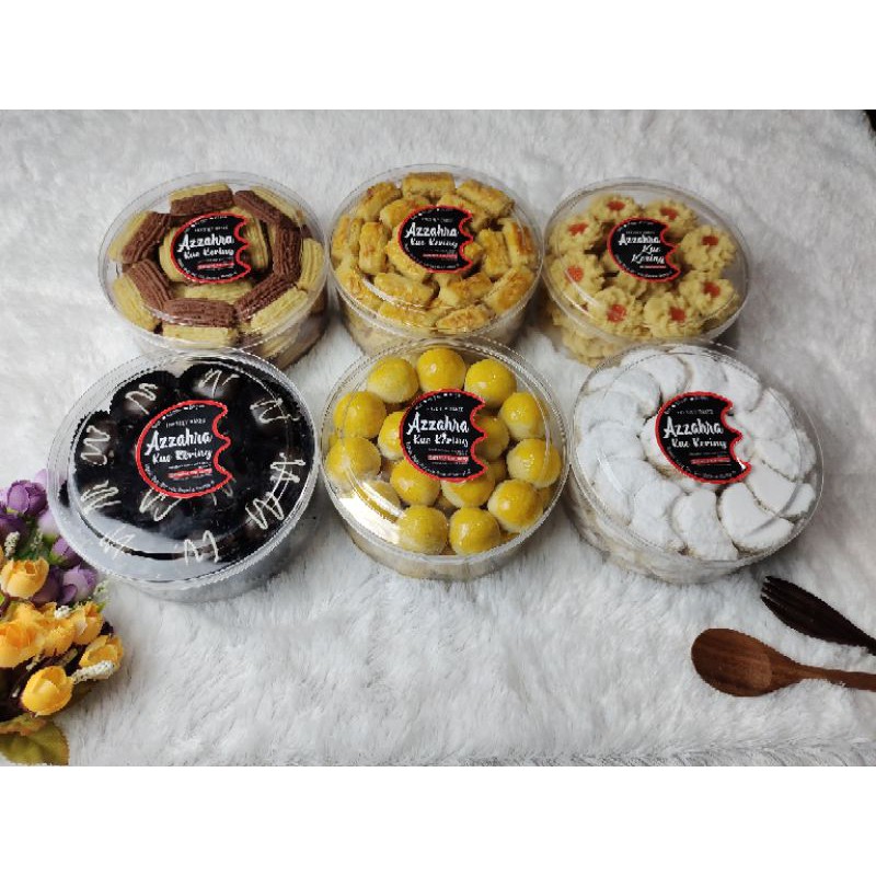 

PAKET KUE LEBARAN/PAKET KUE KERING ISI 6 TOPLES