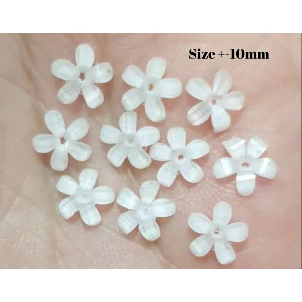 Bunga aklirik ukuran 10mm / Nail art acc / Kerajinan Tangan
