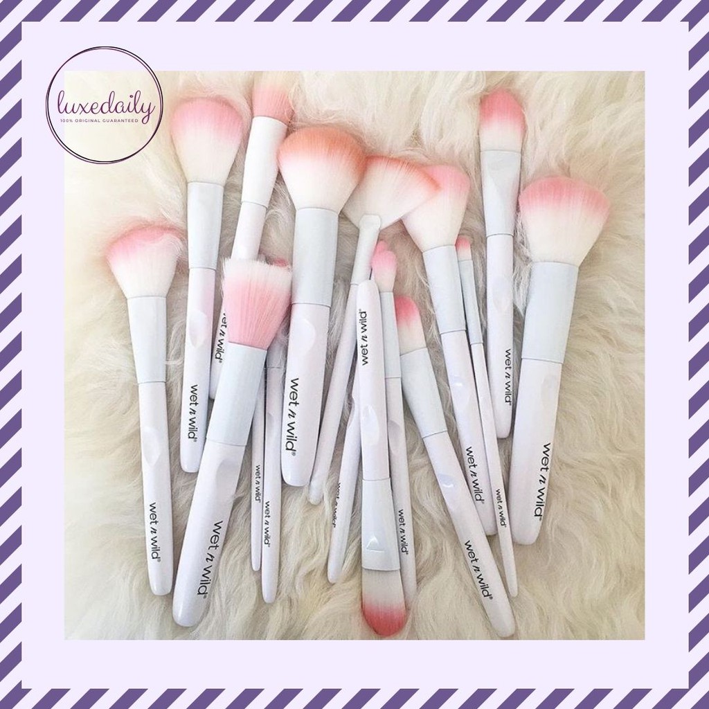 Wet N Wild Brush Powder Brush Wet N Wild Brush Powder Brush