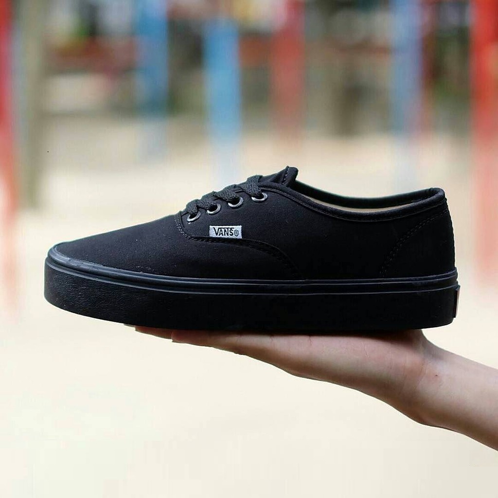  Sepatu  Vans  Authentic Hitam  Shopee Indonesia