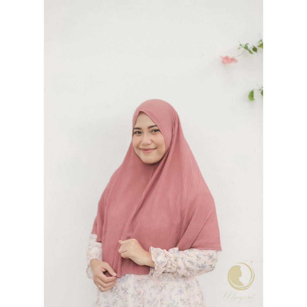 Aisyah - Premium Instant Hijab Plisket - Bergo Langsung Pakai Tanpa Tali