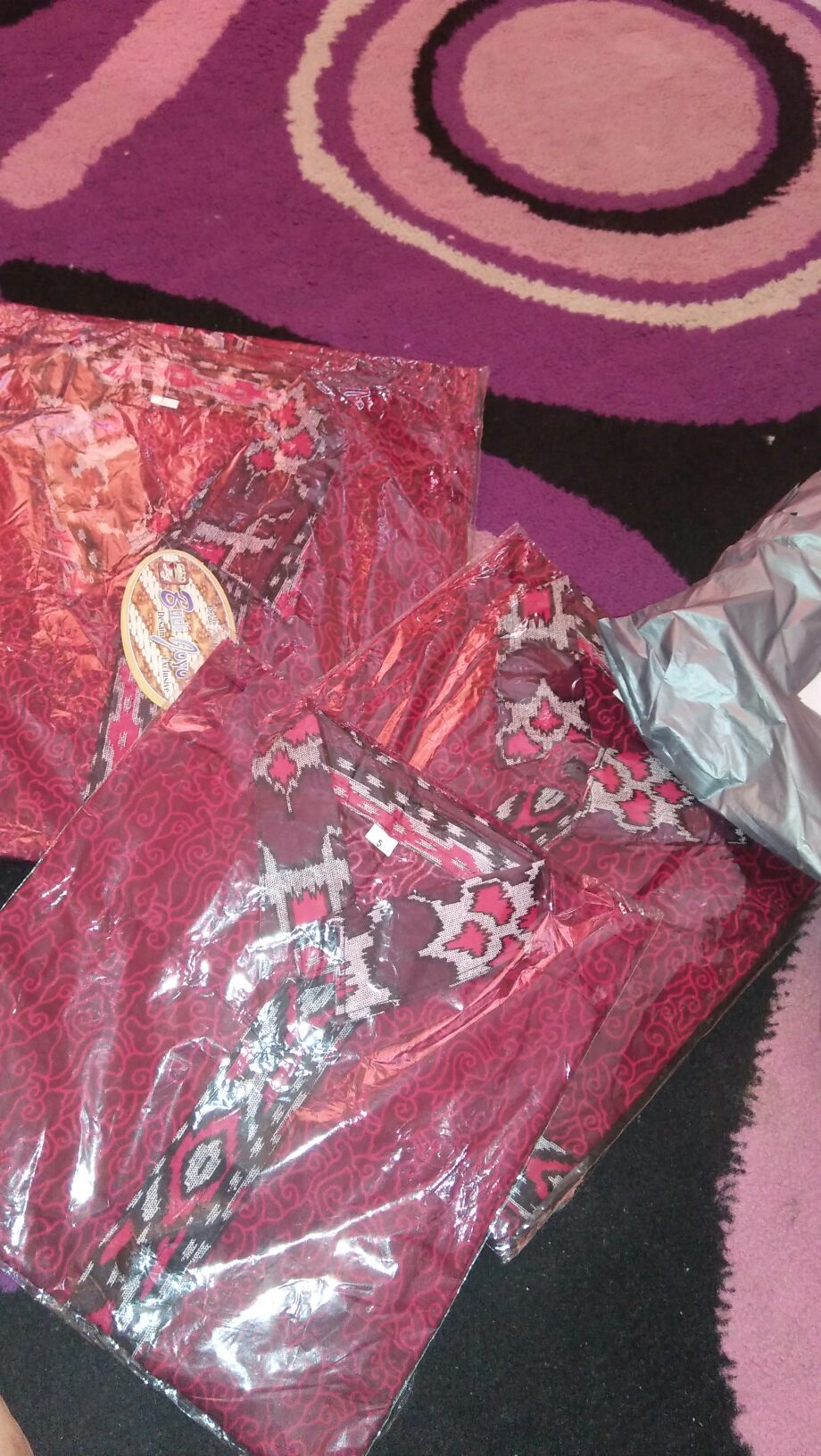Batik Couple Keluarga Original Uzla Collection Motif Megamendung Merah