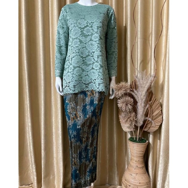 SET KEBAYA MODERN/ KEBAYA MODERN/ KEBAYA KURUNG/ KEBAYA PENDEK/SET KEBAYA KURUNG PENDEK/KEBAYA JUMBO