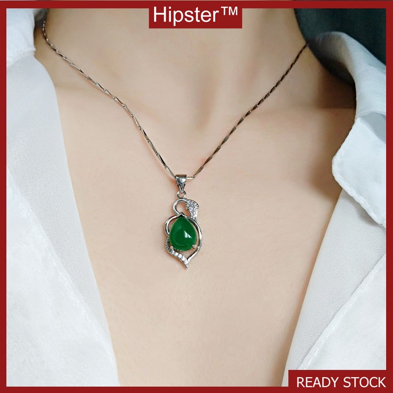 Retro Exquisite Fashion Natural Emerald Pendant Temperament White Gold Color Clavicle Chain