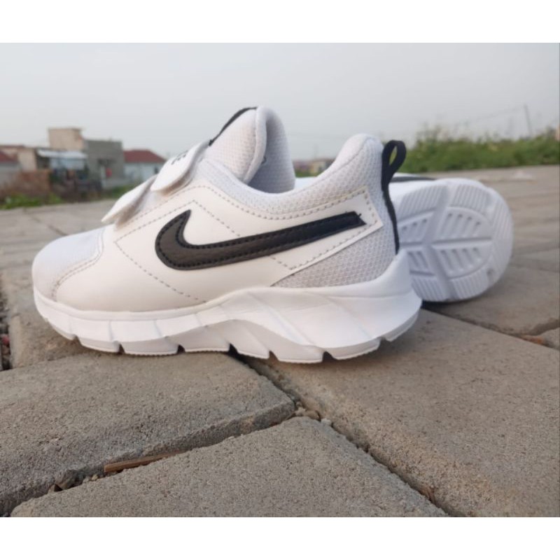 SEPATU/NIKE/BABY