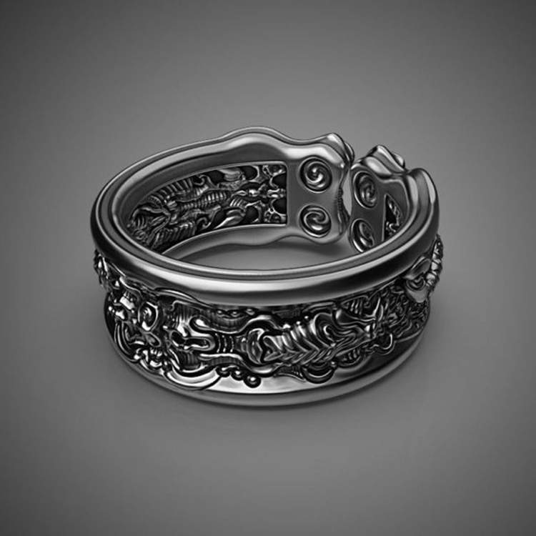 Cincin Desain Ukiran Kalajengking Bahan Stainless Steel Warna Hitam