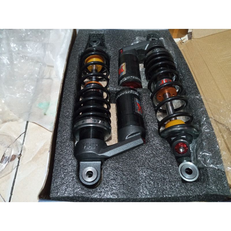 skok shockber tabung jfk hitam size 34