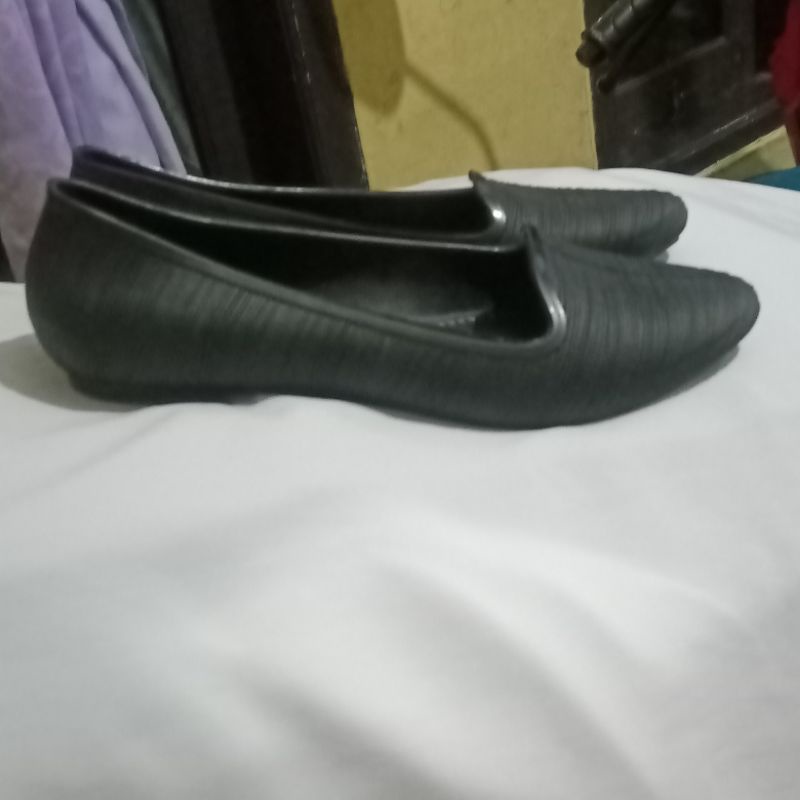 sepatu wanita flat slip on jelly fuhaha warna hitam modis