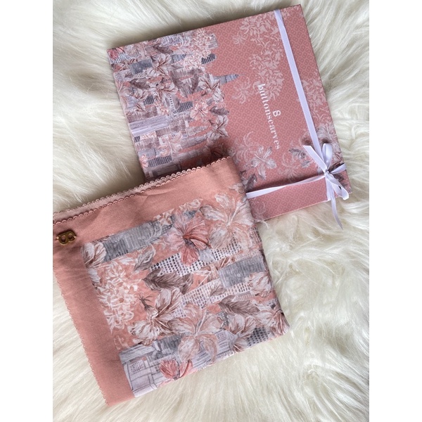 Malaya buttonscarves preloved