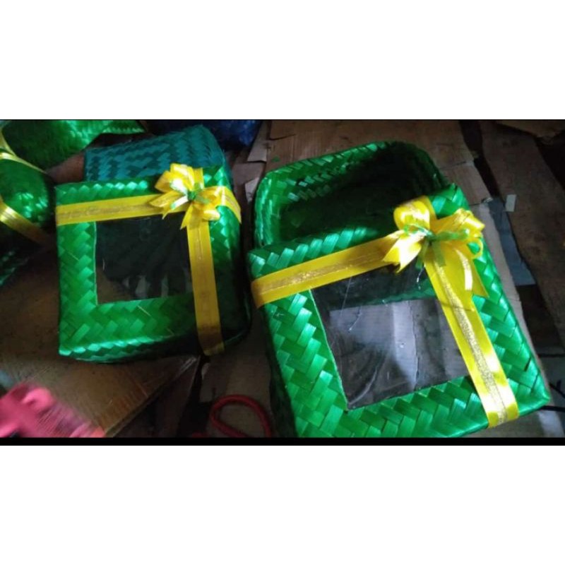 

besek mika murah warna hijau hias pita ukuran 22x22