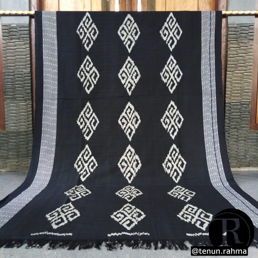 Kain Tenun Blanket / Kain Etnik Blanket Toraja