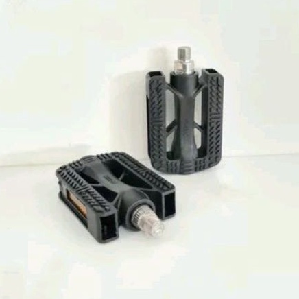 Pedal Sepeda FP 830C Hitam Atom . As Besar UMUM Drat 15 mm. As KECIL Drat 12 mm 1.2cm 12mm.