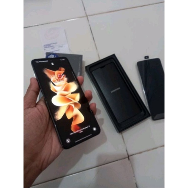 Handphone Samsung galaxy z flip 3 256gb dan 128gb second