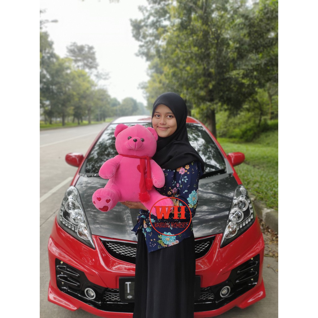 boneka teddy bear duduk syal