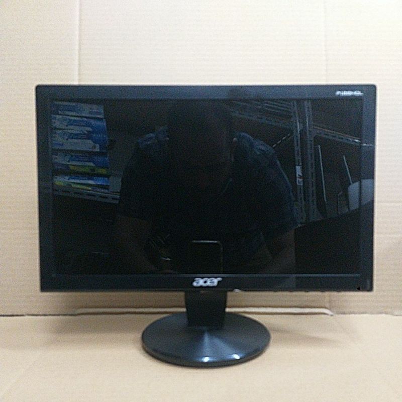 Monitor LED Acer P166HQL 16 inci untuk PC kasir cctv