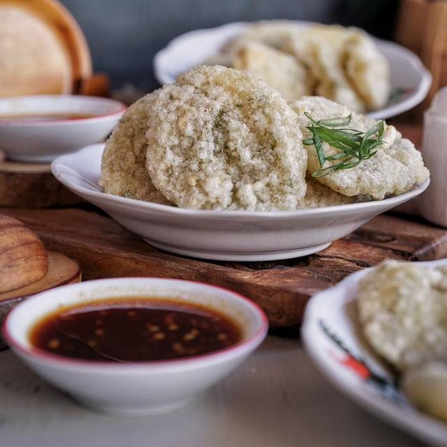 

cireng bawang 97 (isi 20 pcs)