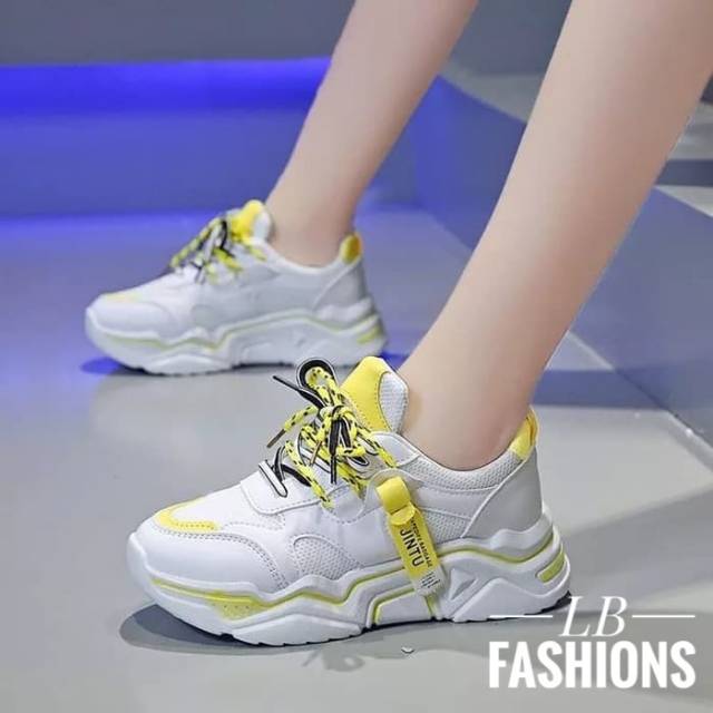 sneaker wanita/sepatu sneaker murah/sepatu sneakers wanita/sepatu putih cewe/sneaker