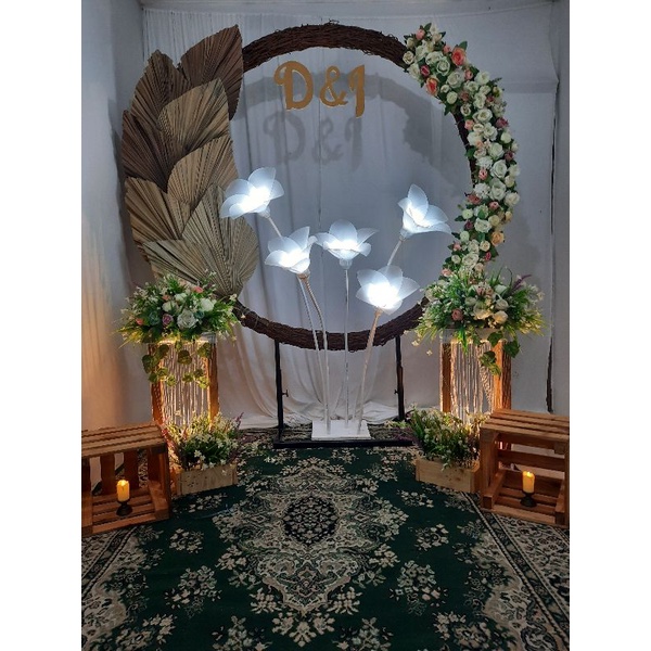 Sewa Backdrop Lamaran / Akad / Pemberkatan type Circle Lampu kelopak